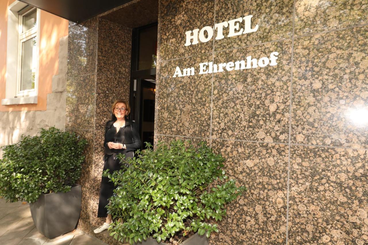 Hotel Am Ehrenhof ดุสเซลดอร์ฟ ภายนอก รูปภาพ